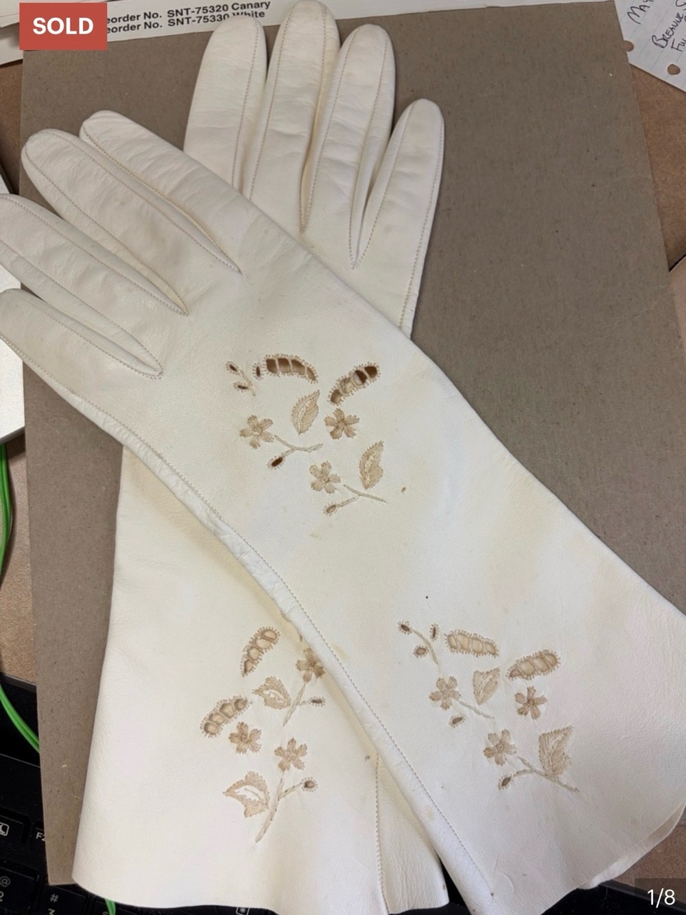 Vintage Italian Kid White Leather Embroidered Gloves - Picture 4 of 13